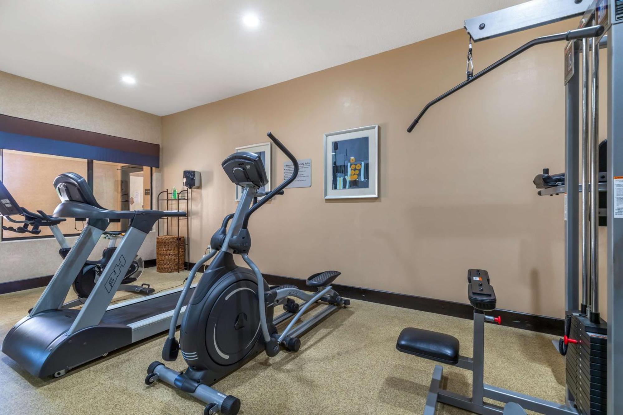 Best Western Plus Lytle Inn And Suites Exterior foto
